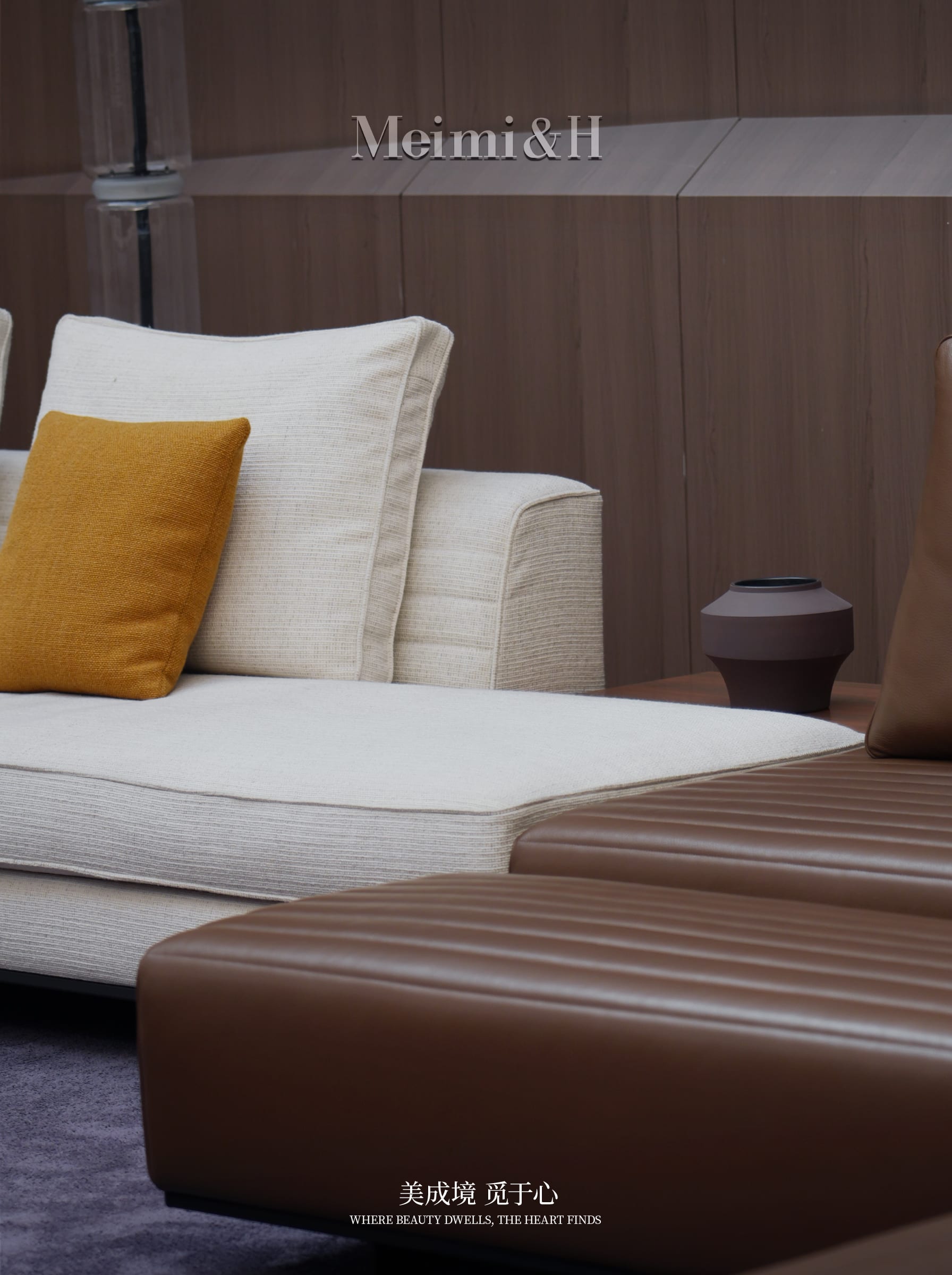 Roger's Sofa detail 4